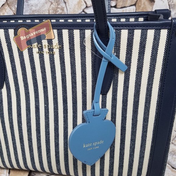 ✨✨ Medium Tote Market Stripe Canvas Zip Tote Blue Handbag PXR00443 Kate Spade - Picture 8 of 12